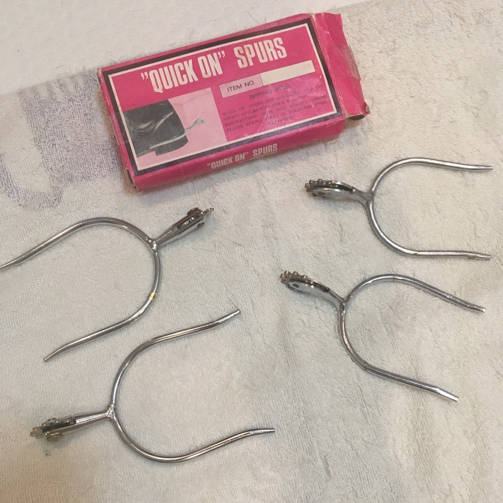 “Quick-On” Spurs (three and 1/2 sets/pairs)